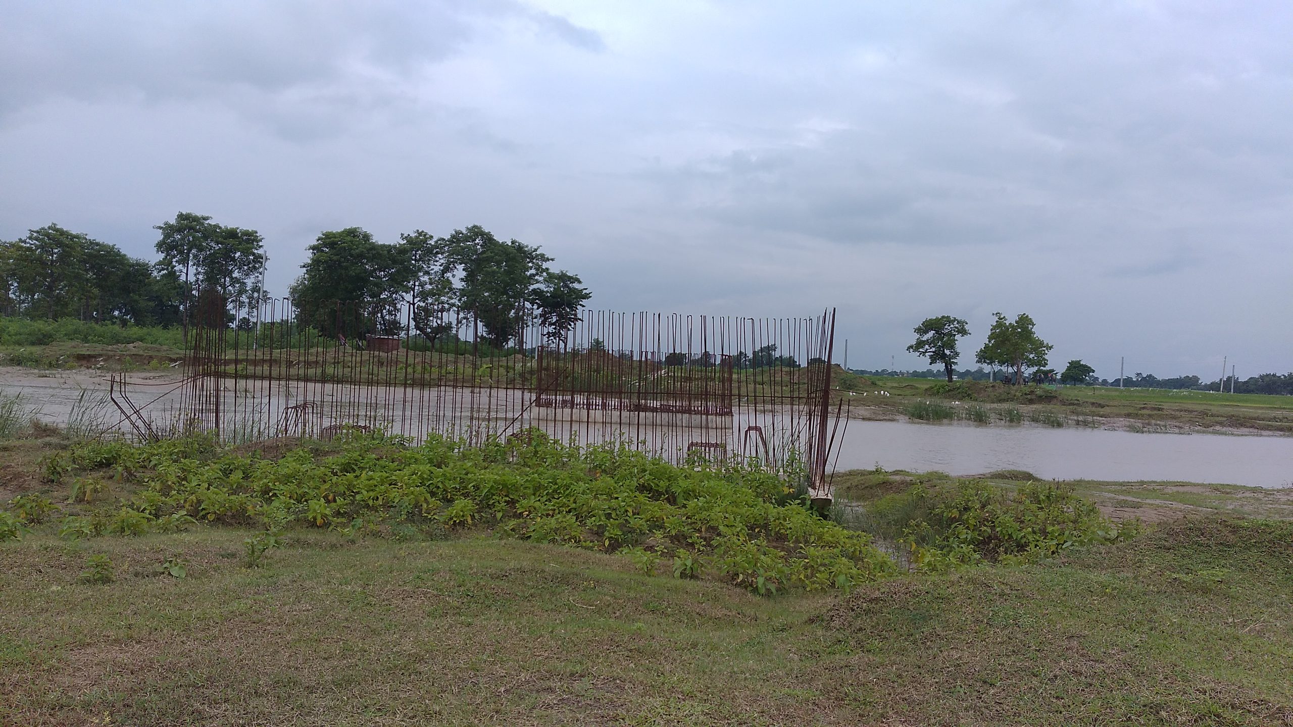 करोडौको तुरियाखोला पुल डिजाईन फेल हुदा निर्माण कार्य अलपत्र