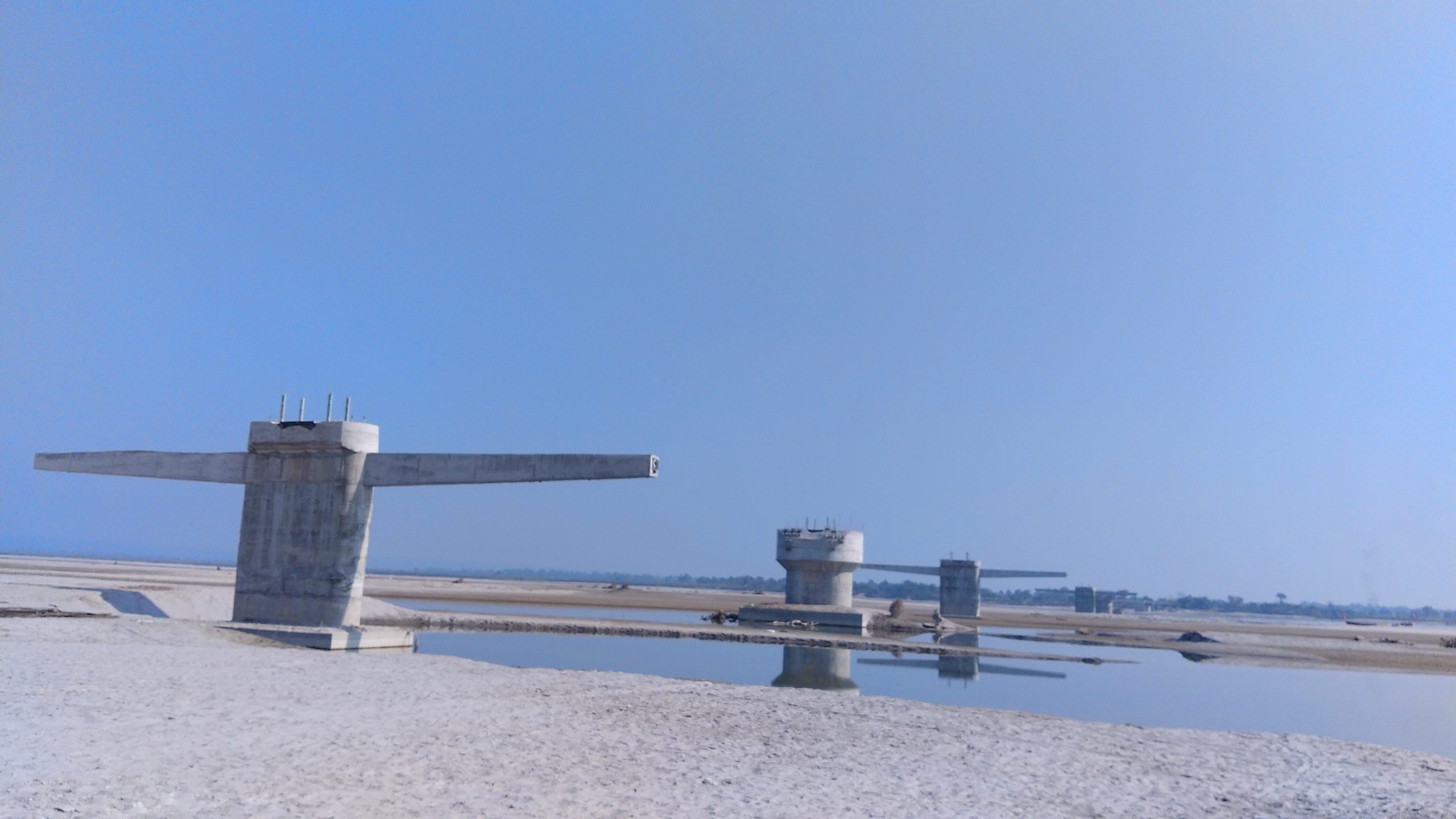 सात बर्षमा पनि बनेन सुस्ता जोड्ने पुल