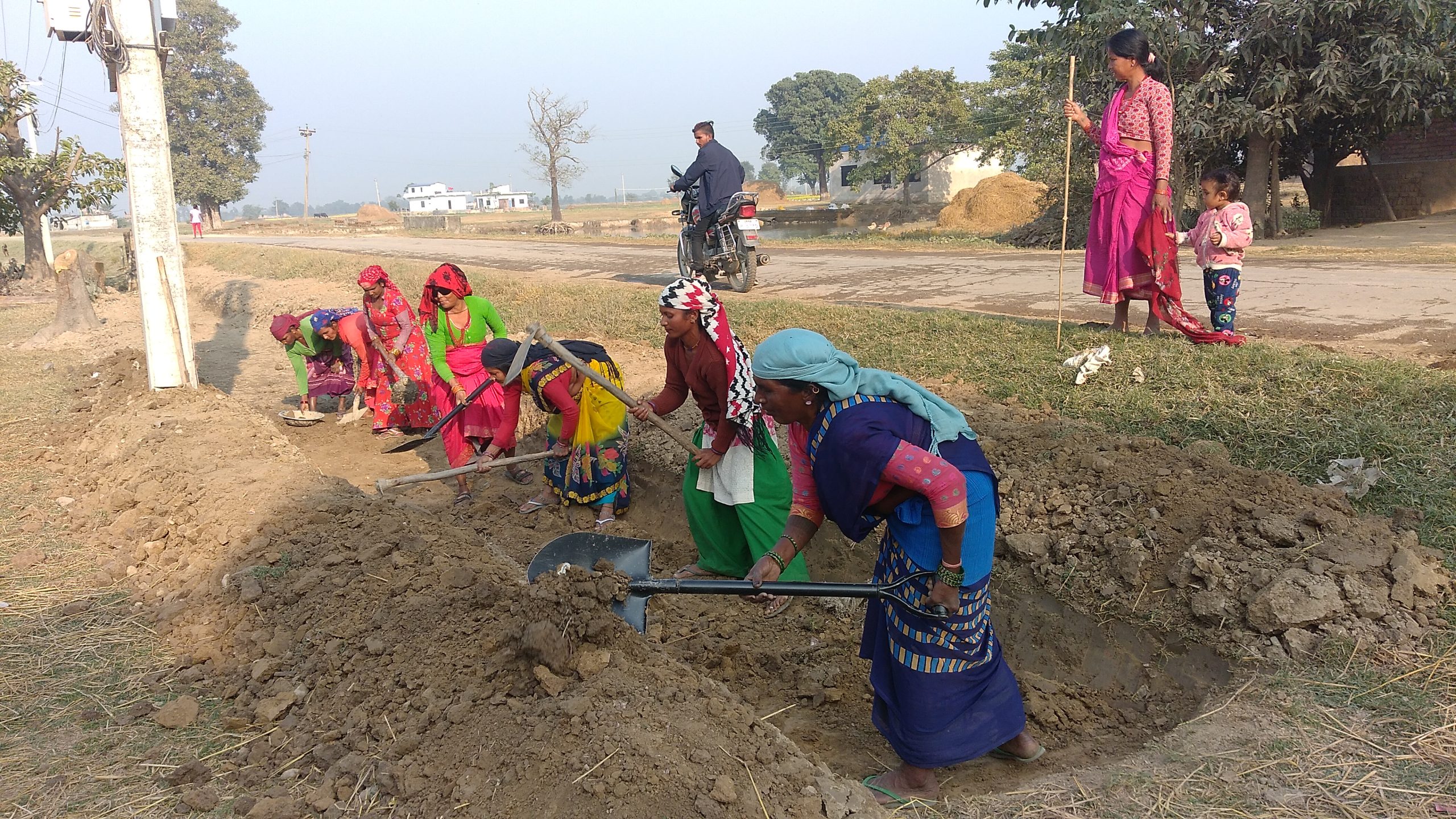 प्रधानमन्त्री रोजगार कार्यक्रमको अधिक्तम उपयोग गर्दै सरावल गाउपालिका