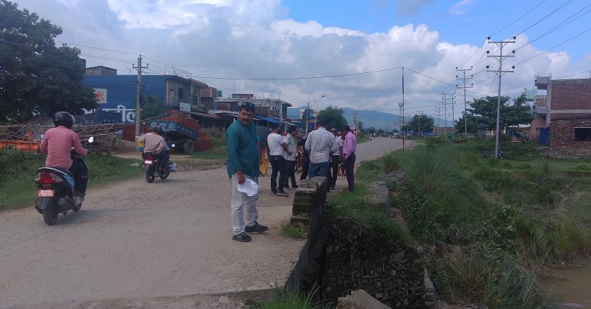 सात बर्षमा पनि सम्पन्न हुन सकेन् हुलाकी राजमार्गकोपरासी — नारायणचोक खण्ड