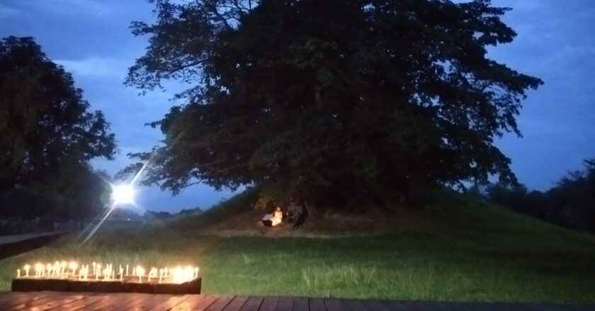 रामग्राम विकास कोषद्धारा स्तुपमा प्रत्येक अष्टमी,औशी र पुर्णिमामा धातुपुजा प्रार्थना गरिदै