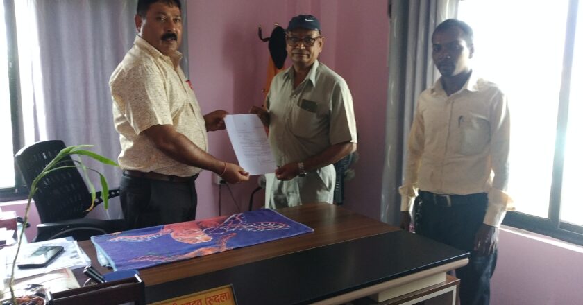 चारपाँग्रे गाडीको लाईसेन्सबारे नागरिक समाजद्धारा जिससको ध्यानाकर्षण