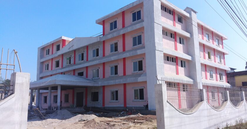 प्रतापपुर गाउपालिका प्रशासनिक भवनको निर्माण अन्तिम चरणमा