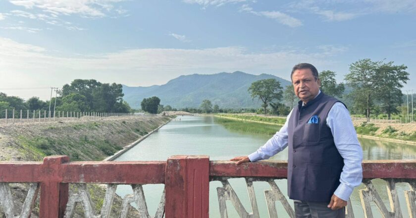 साँसद विनोद चौधरीद्धारा नेपाल गण्डक नहरको अनुगमन,सिल्टबेसिनको उदघाट गर्ने