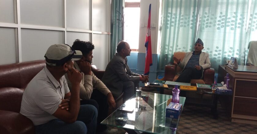 अलपत्र पुल निर्माण गर्न सरोकारावालाद्धारा सरकारको ध्यानाकर्षण