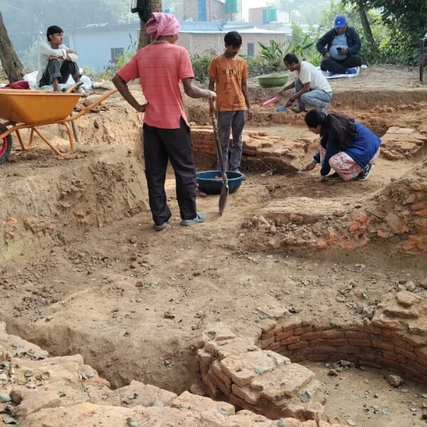 उत्खननले पण्डितपुरमा भेटिदै प्राचीन इनार तथा शहरका भग्नावेश