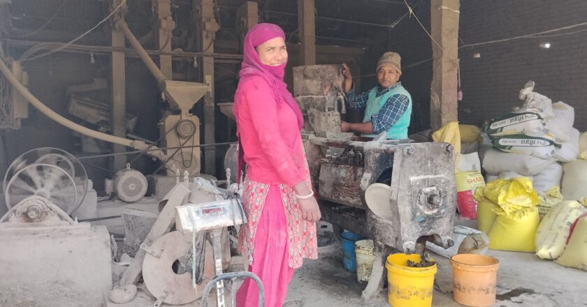 जिसस पुर्व उप प्रमुख चुरिहार आफ्नै तेल मिलमा तेल पेल्न ब्यस्त