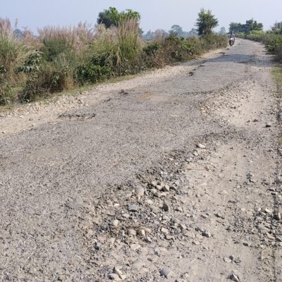 गण्डक बाँध अन्तरगत सि ग्याप बाँधको सेवा सडकको मर्मत सम्भार नहुदा स्थानियलाई सास्ती