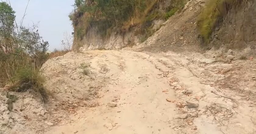 दुई दशक देखि अलपत्र त्रिवेणी–दुम्किबास सडक सुचारु गर्न माग