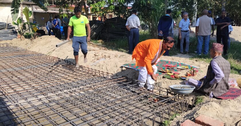 स्वच्छ पानीका लागि परासी खानेपानी आयोजनामा फिल्टर जडान