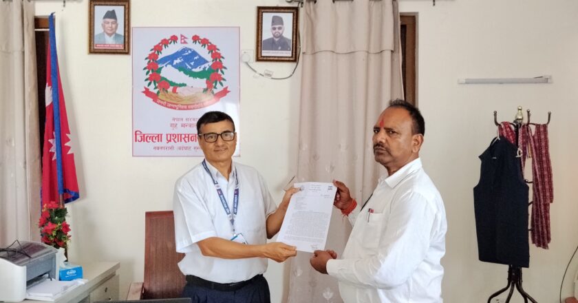 प्रदेश साँसदले मलखाद्यको माग गर्दै प्रधानमन्त्रीलाई बुझाएका ज्ञापन