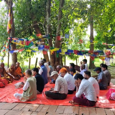 रामग्राम स्तुप परिसरमा पाच बर्गिय भिच्छुद्धारा प्रथम बर्षा बास